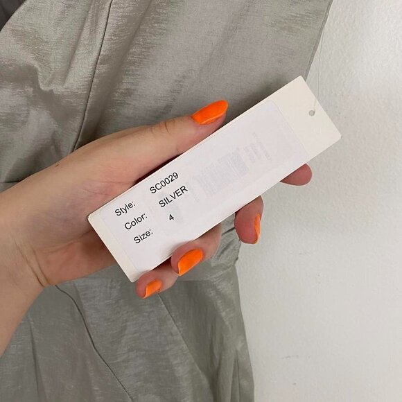 BADGLEY MISCHKA silver off the shoulder dress nwt - Picture 7 of 9